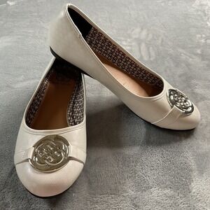 Daisy Fuentes Rosee Ballet Flat Women's Shoes Size 10M With Metal Emblem White‎